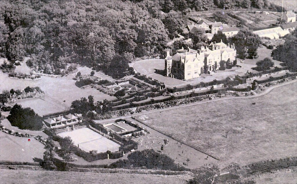 An Old Photo of Cleeve Manor Park